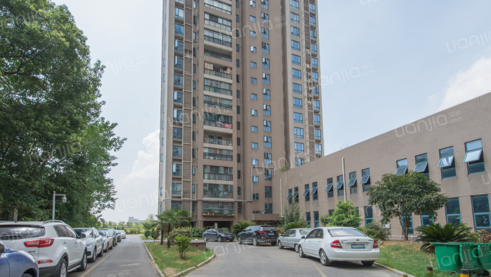 珞南雅居外景图