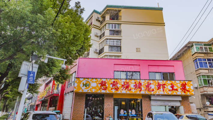 樱花苑小区外景图