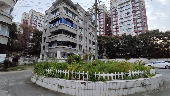 农场小区外景图