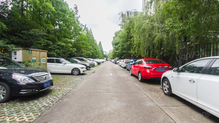 东方佳苑外景图