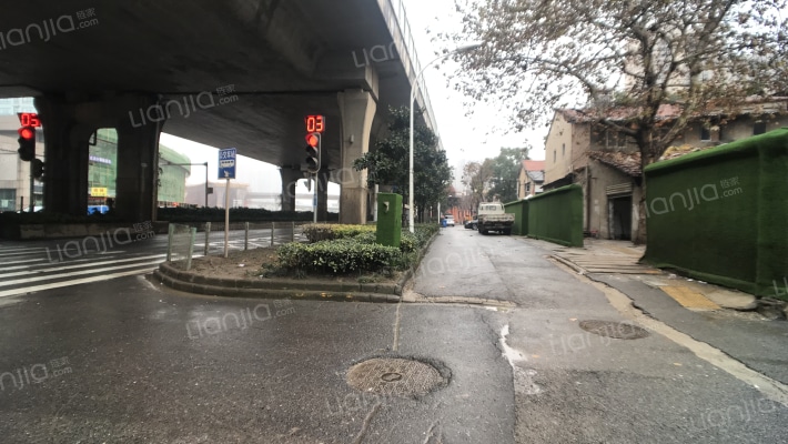 紫崧珞狮花园外景图