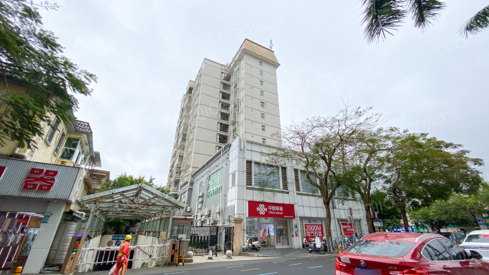 千禧大厦外景图