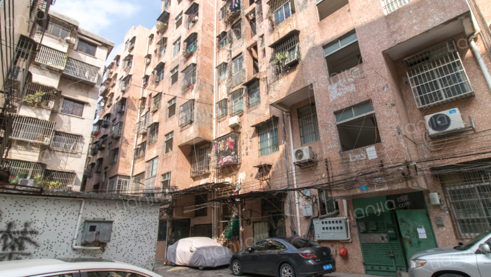 滨江西小区外景图