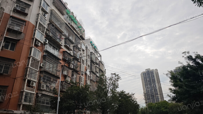 移民幼儿园宿舍外景图