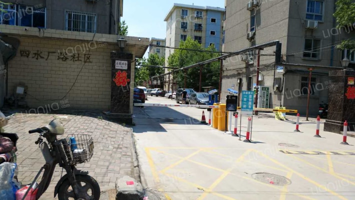 石泵宿舍小区外景图