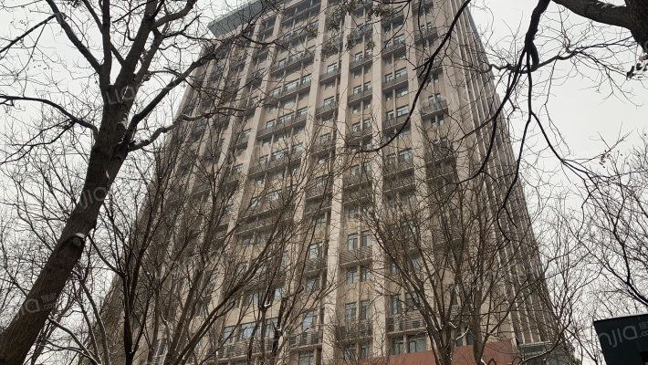 地质大学综合楼外景图
