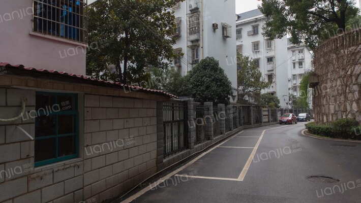 学堂坡小区外景图