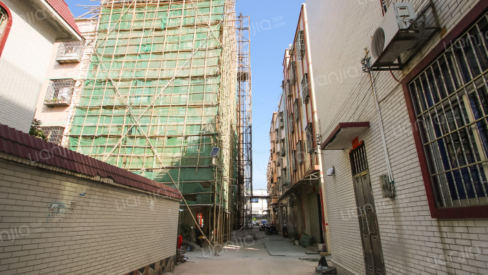 龙聚环新村四区外景图