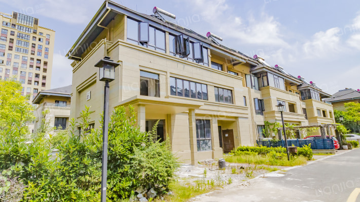 世茂海滨花园B4区外景图