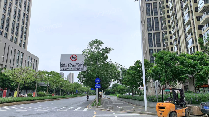 怡翠尊堤陶园外景图