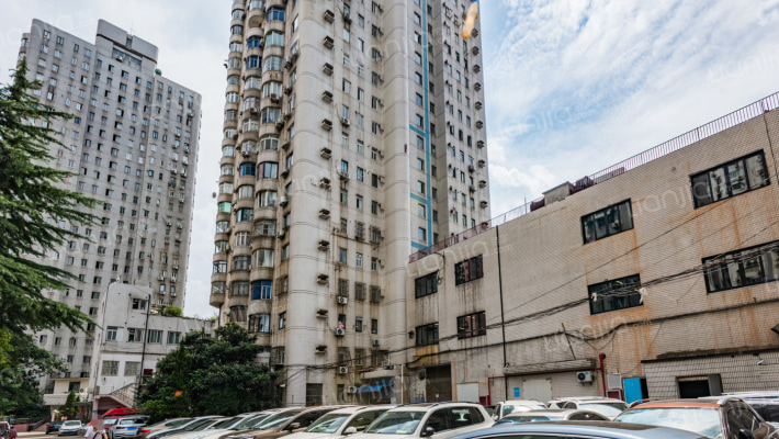 国泰大厦外景图