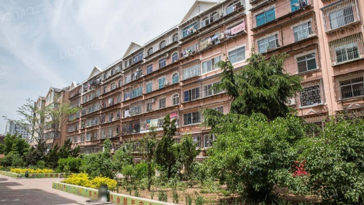 体育场小区外景图