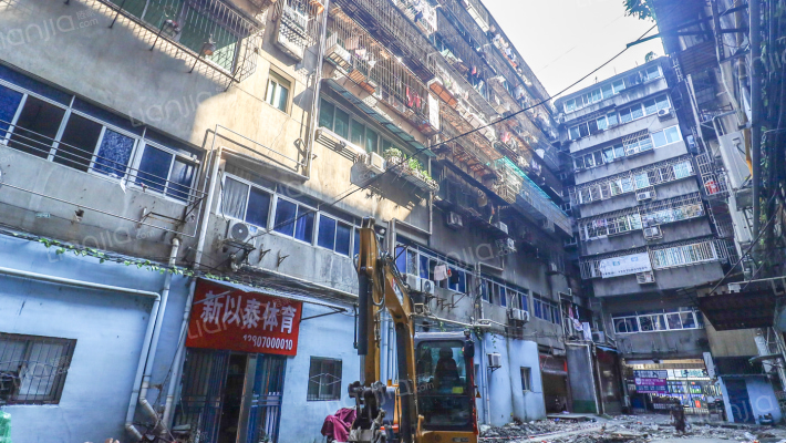 新世纪住宅小区外景图