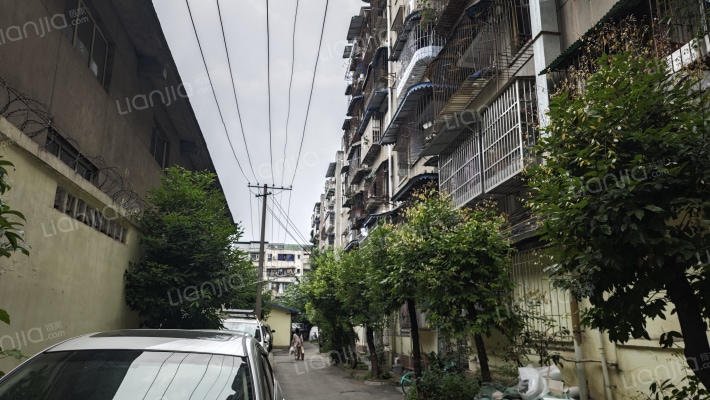 东篱路14号院外景图