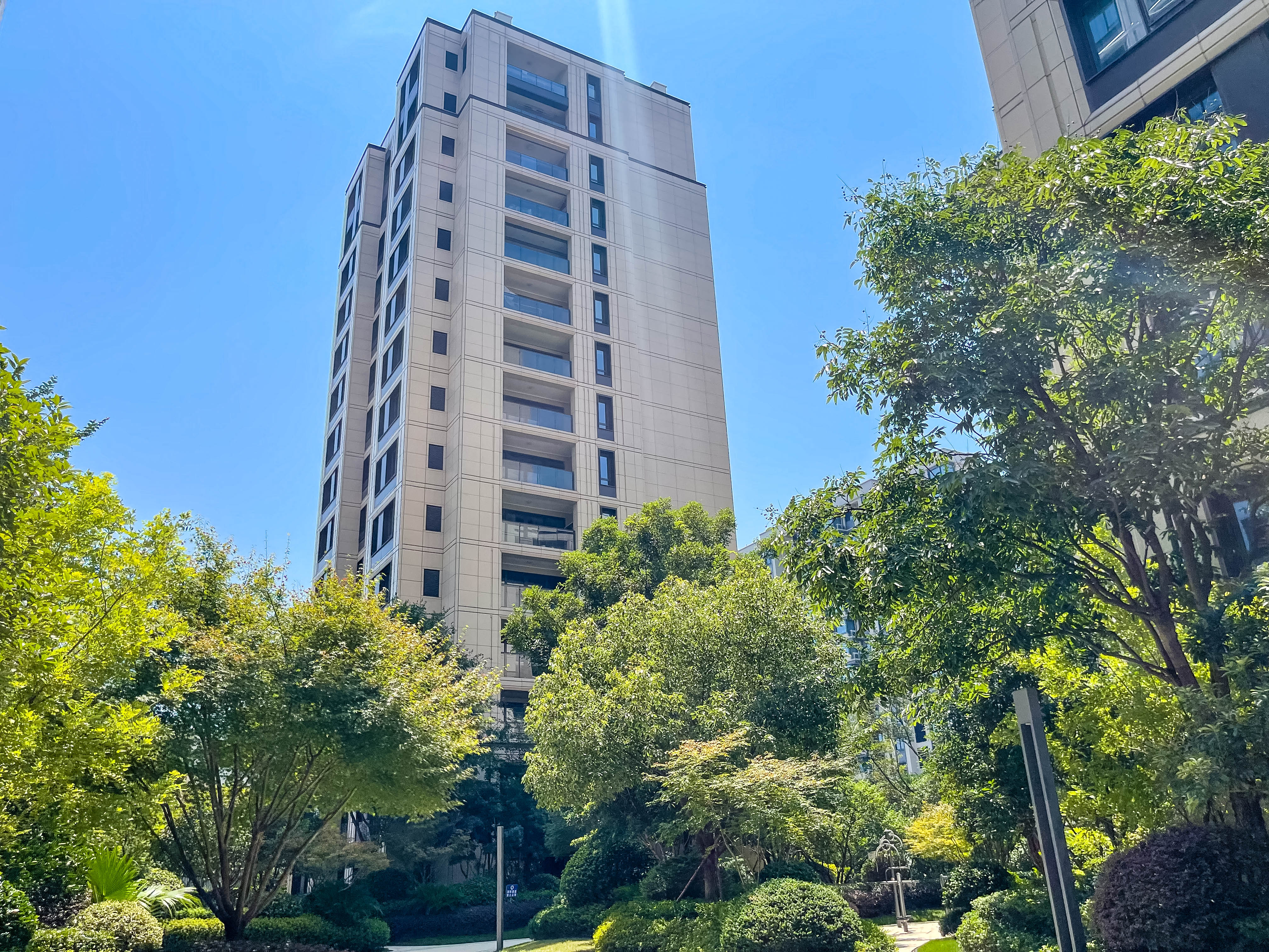 东城金茂府小区实景 7