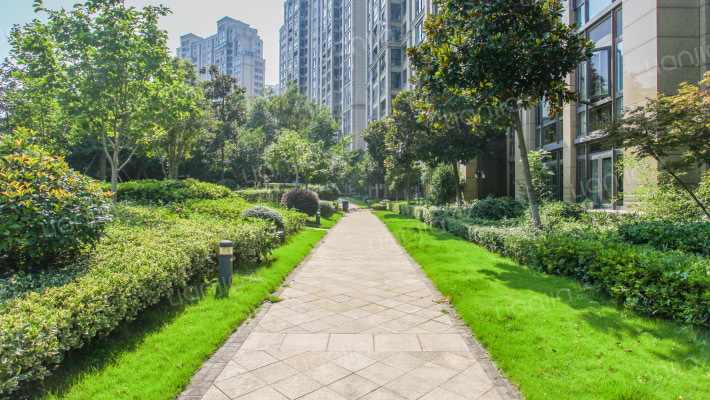 蓝海花园小区外景图