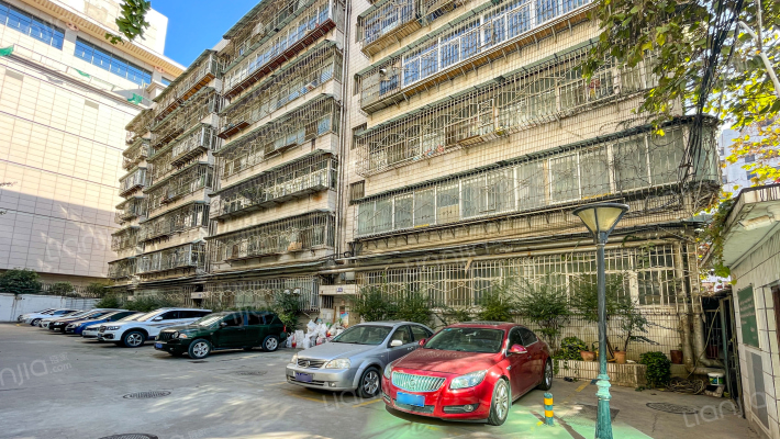 工行西二路家属院外景图