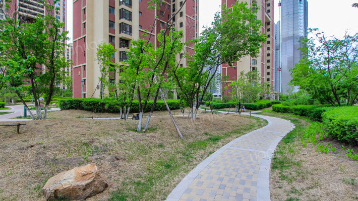 长电朗天国际外景图