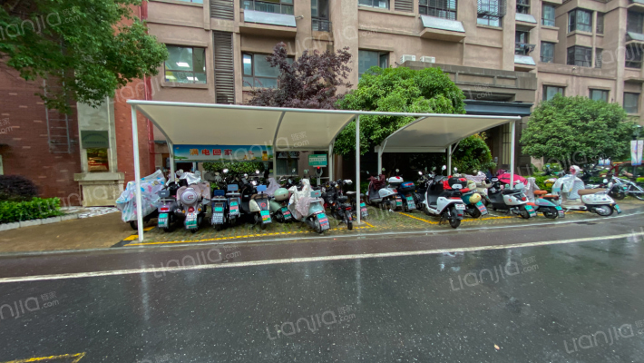 万达揽湖苑C区外景图