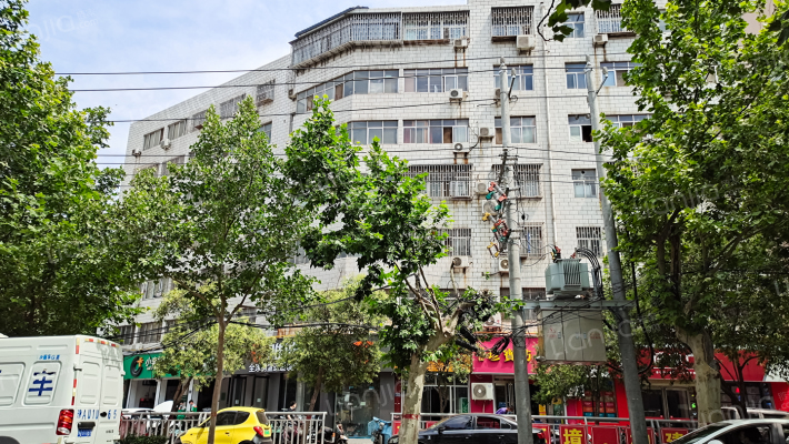 康华苑小区外景图