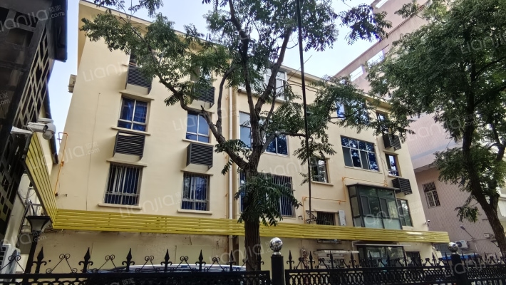 电信宿舍外景图