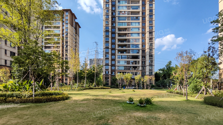 富力白鹭湾澜廷外景图