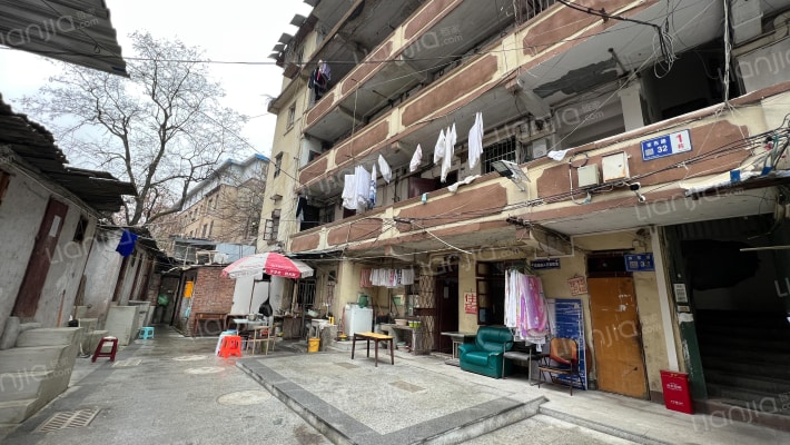 市东路32号外景图