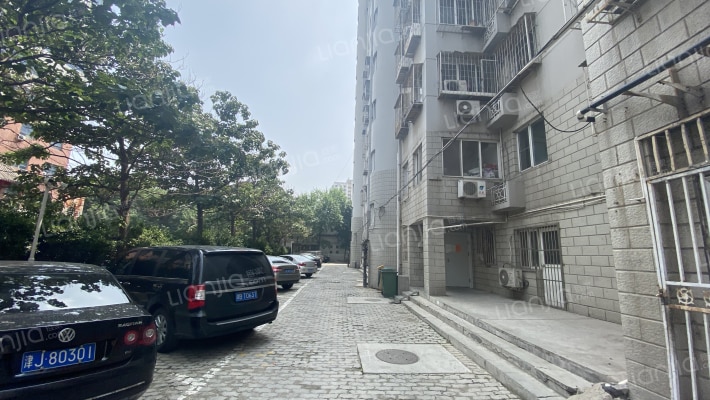 世纪公寓外景图