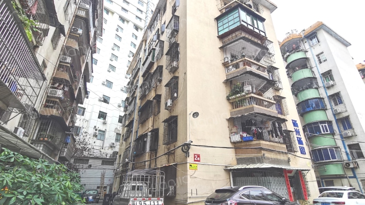 市建小区外景图