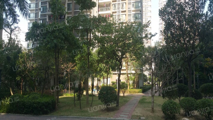 正邦岭秀城公寓楼外景图