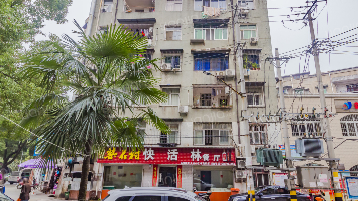 汉阳大街57号院外景图