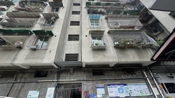 瑞新街152号外景图