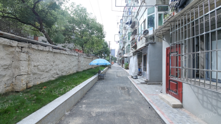 南昌电池厂小区外景图