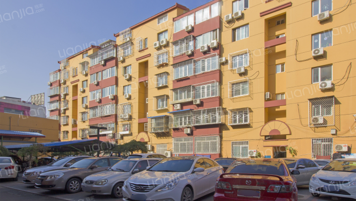 玉桥中路10号院外景图