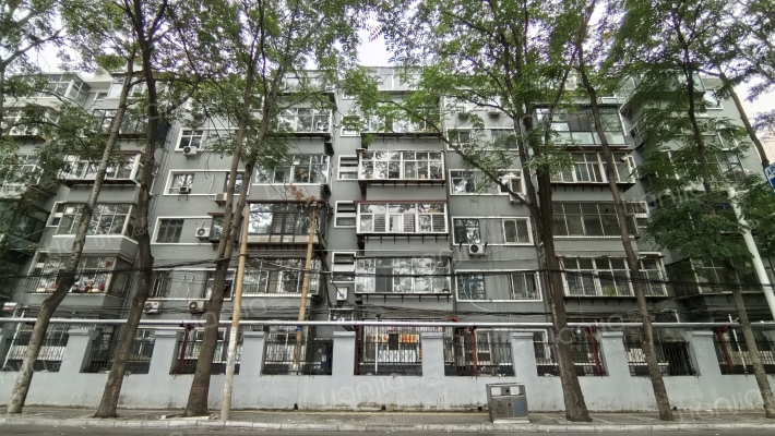 劳动厅宿舍外景图