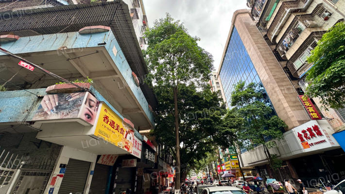 经济贸易职业技术学校外景图