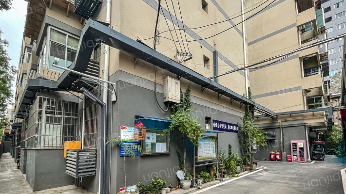 青年路20号建行家属院外景图