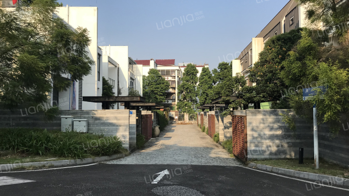 南沙境界外景图