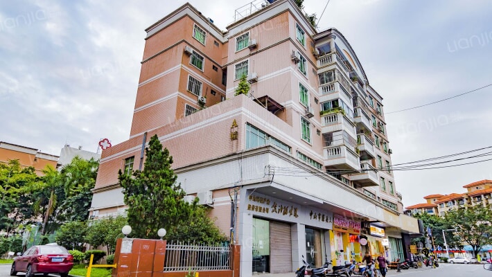 濠景小区外景图