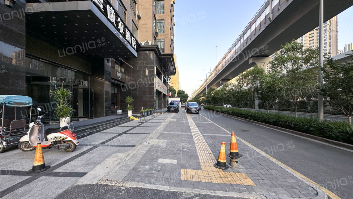 爱威尔酒店外景图