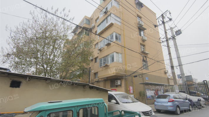 锁厂宿舍外景图