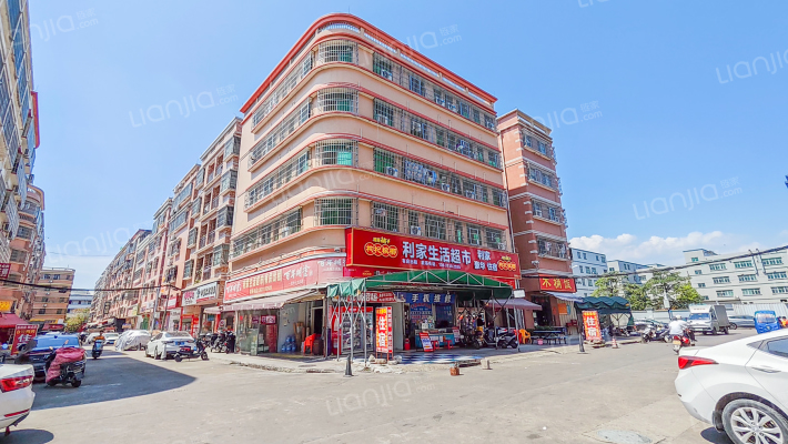 坦诚二街外景图