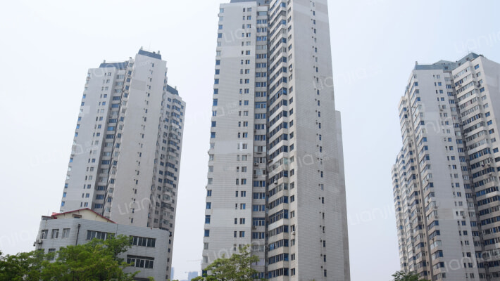 教师大厦外景图