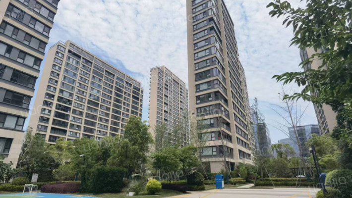 宽泰铂园外景图