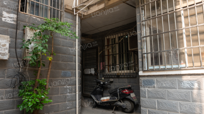 黄兴医院宿舍外景图