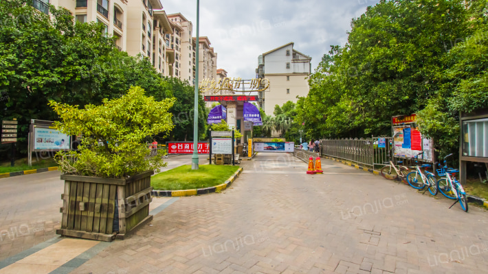 世纪风情一期外景图