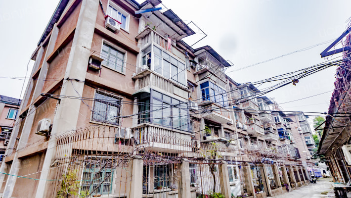 交通局宿舍外景图