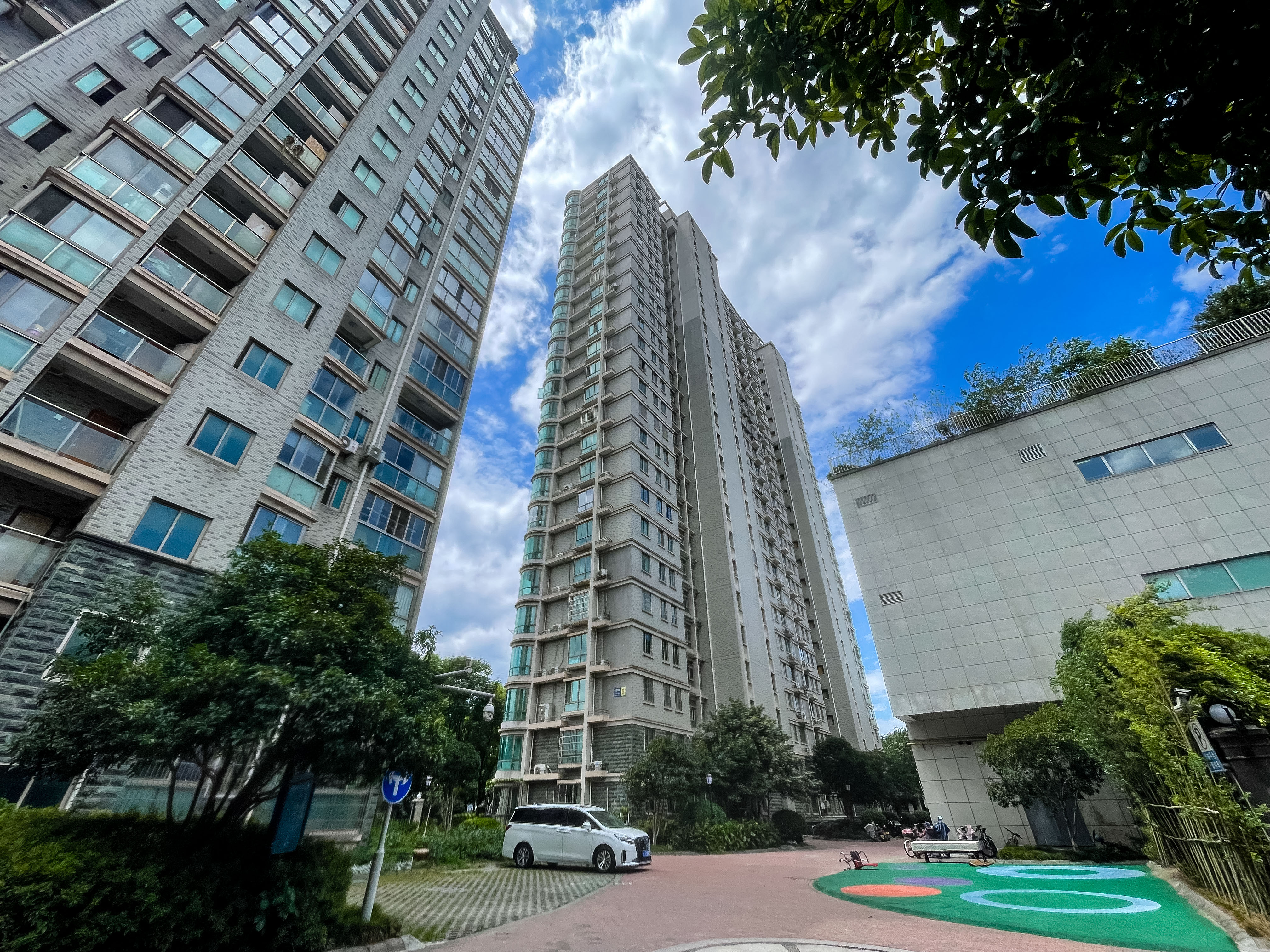 Sanhua Tianyun Garden compound photo 3