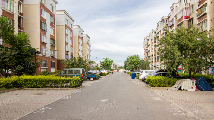 龙锦苑东三区外景图