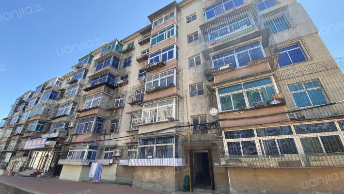 八三红星小区外景图